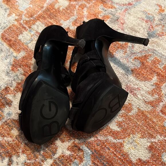 BCBG generation Black Heels  - Picture 4 of 6